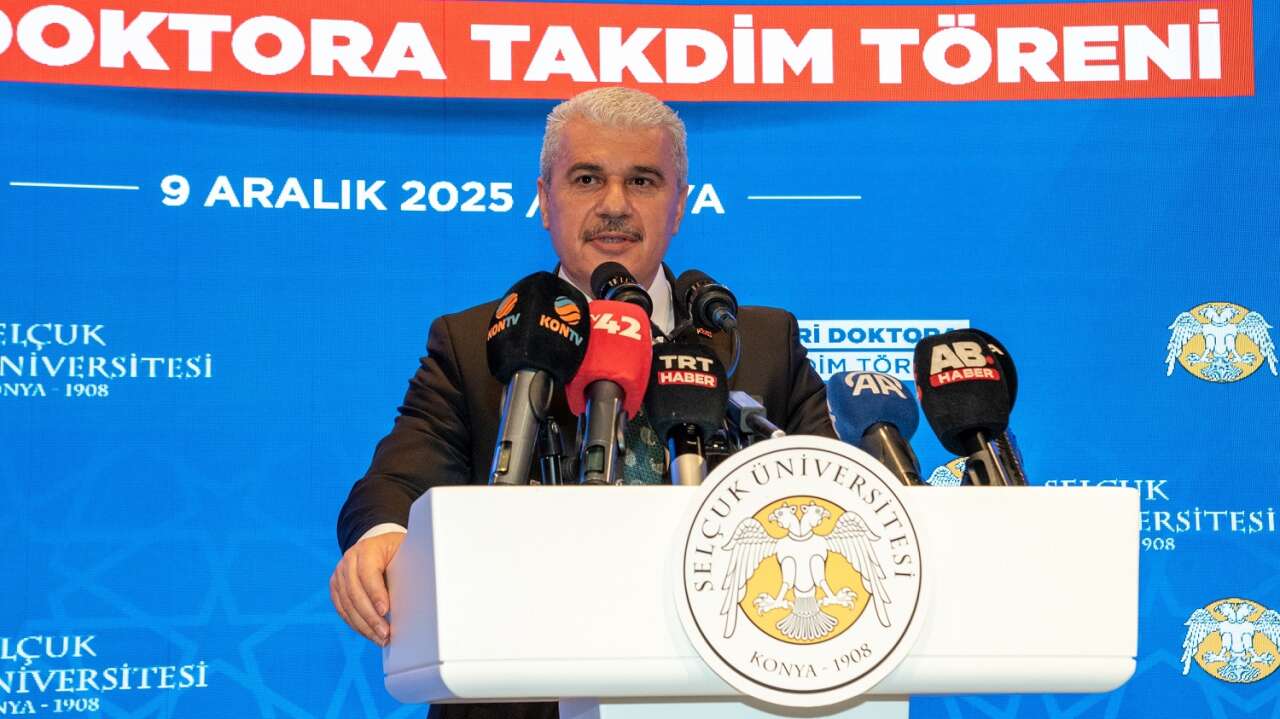 Bakan Murat Kurum’a mezunu olduğu Selçuk Üniversitesinde büyük ilgi 5